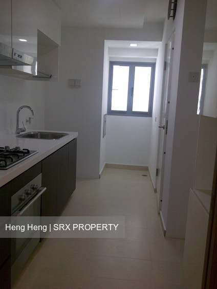 Waterfront Waves (D16), Condominium #169811472